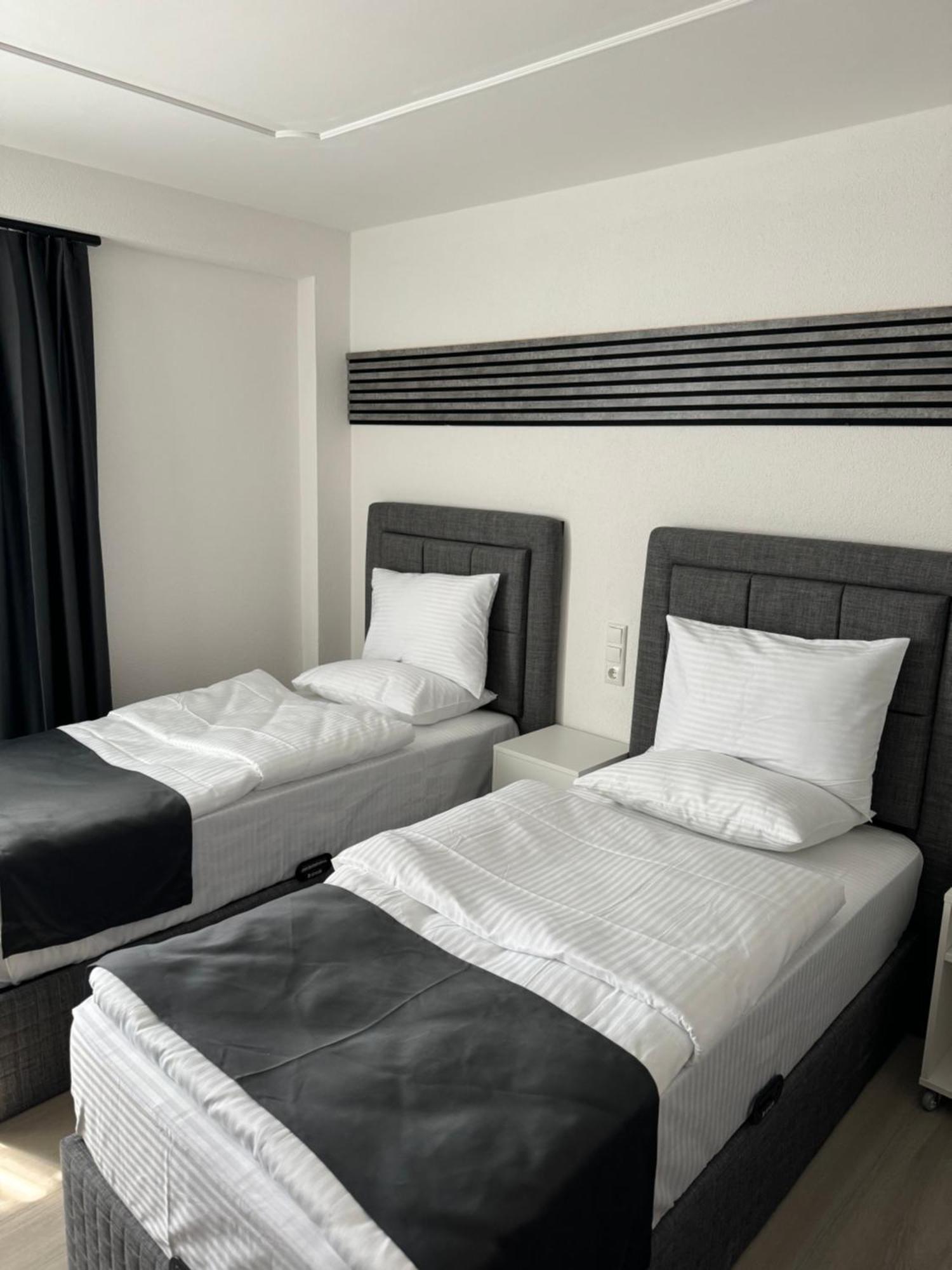 Dido Diamond Hotel Дітценбах Екстер'єр фото